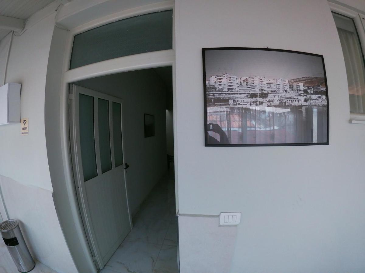 Jonian Central Condos Sarandë Exteriör bild